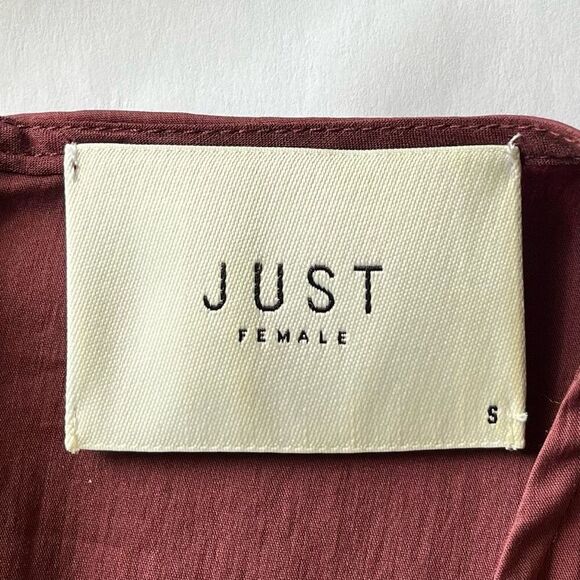 JUST Female Vadin Asymmetric Minimalist Top Small Sustainable Feminine Capsule - Picture 8 of 11